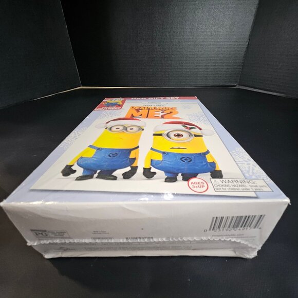 New Despicable Me 2 DVD Holiday Gift Set Limited Edition Ornament & DVD Sealed - Picture 7 of 8